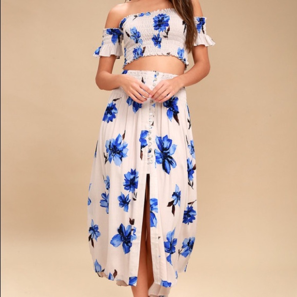 New with tags Lulus two piece maxi dress